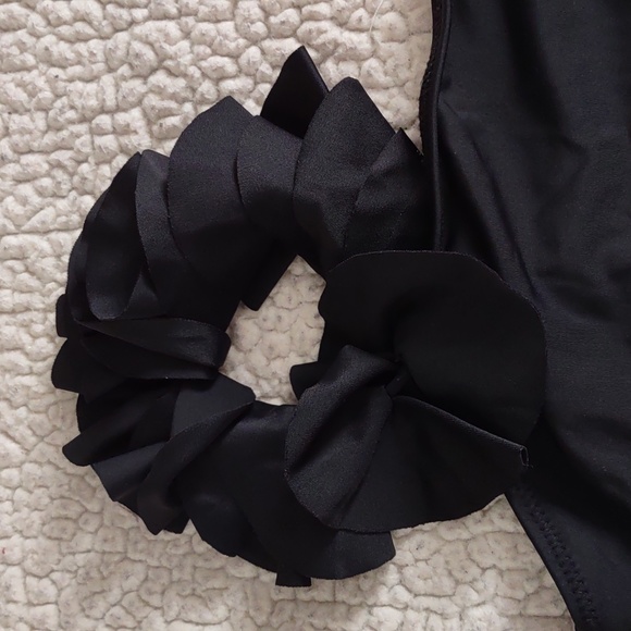 Loeffler Randall Size Large Petal One Shoulder Black Swimsuit - Picture 5 of 14